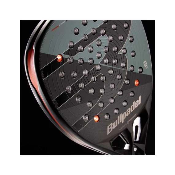 Bullpadel Hack 04 Comfort 26 padel ütő