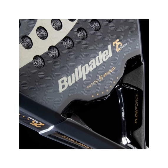 Bullpadel Flow Legend padel ütő
